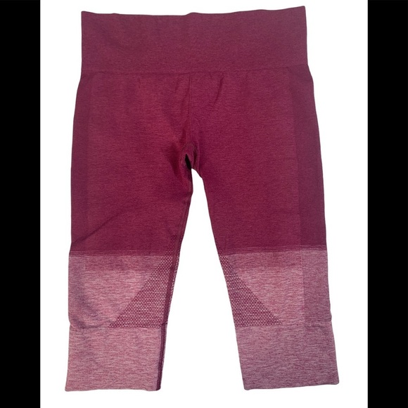 🌸2/$25 Lululemon Seamlessly Street Crop Heathered Dashing Deep Redish Purple - Picture 6 of 10